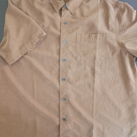 Royal Robbins Beige/Brown Checkered Button-Up Shirt - Picture 4 of 6